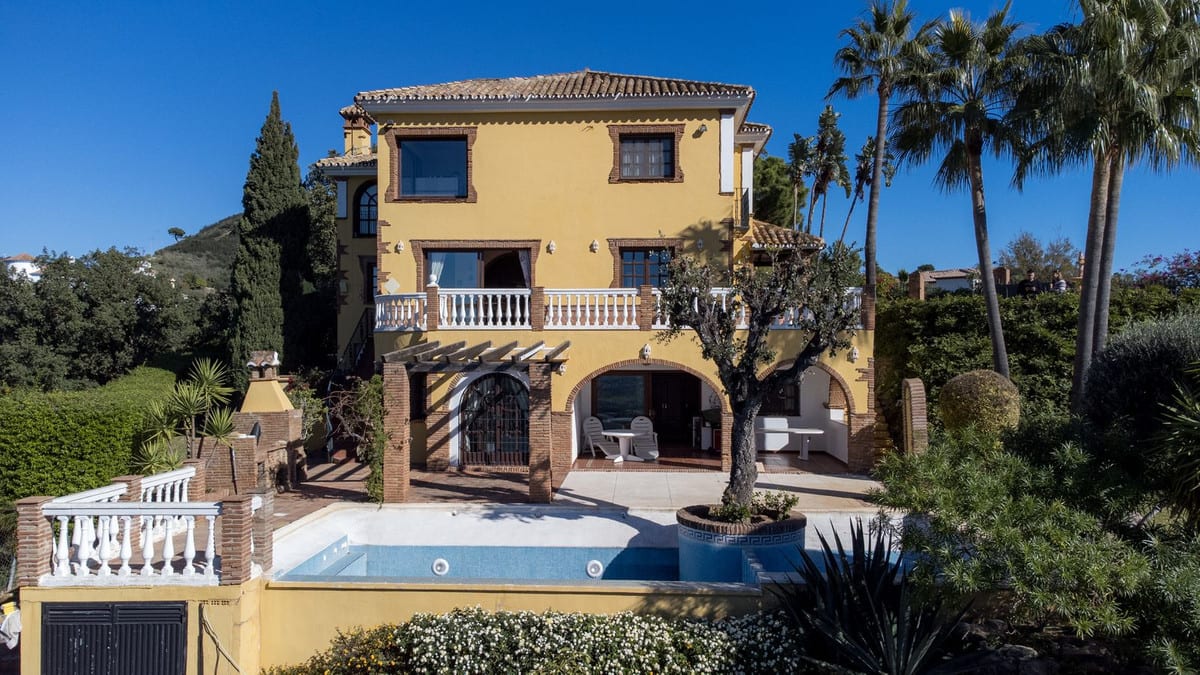 Villa til salgs i Estepona, Bilde 2