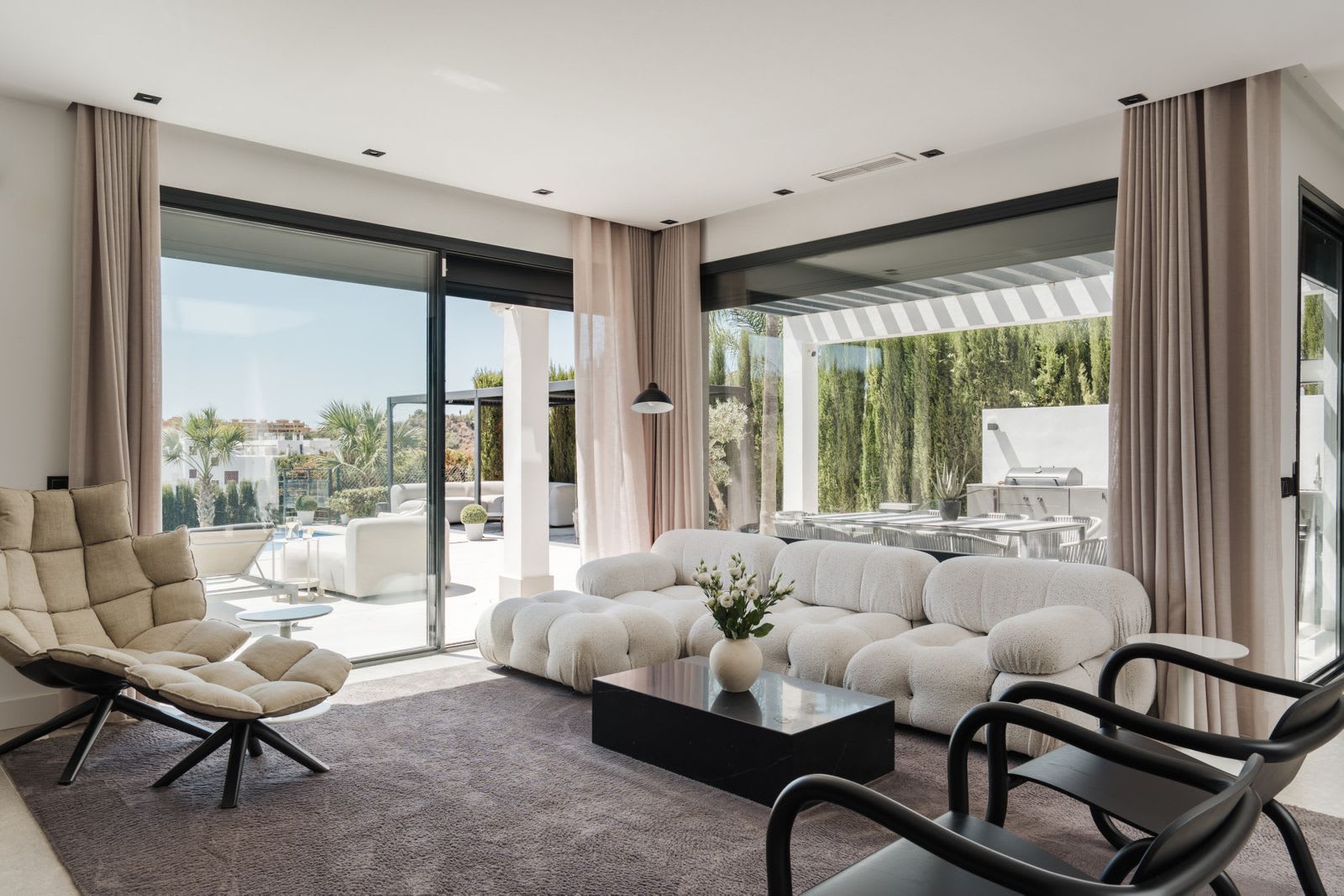 Villa til salgs i Estepona, Bilde 2