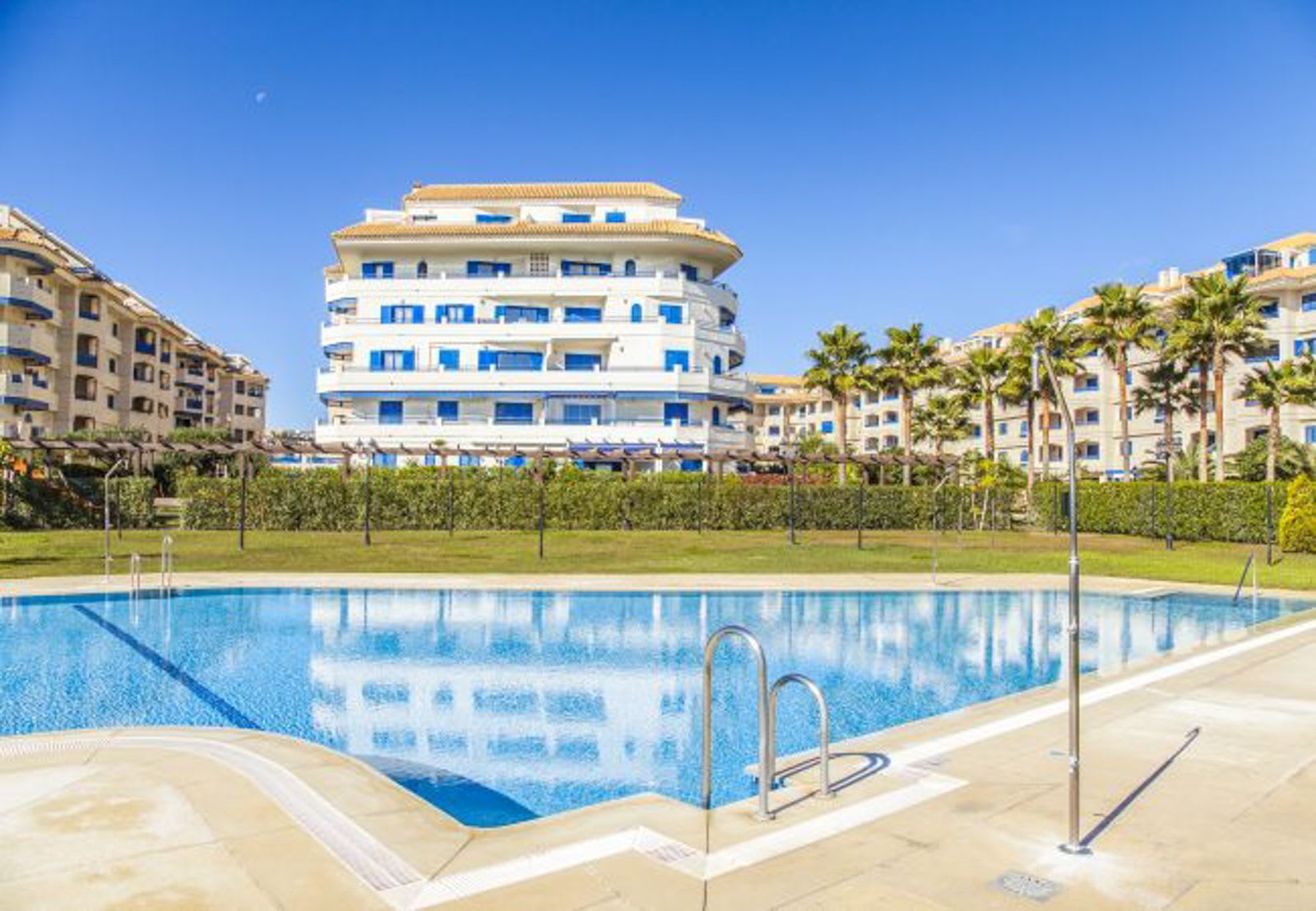 Penthouse til salgs i San Luis de Sabinillas, Bilde 2