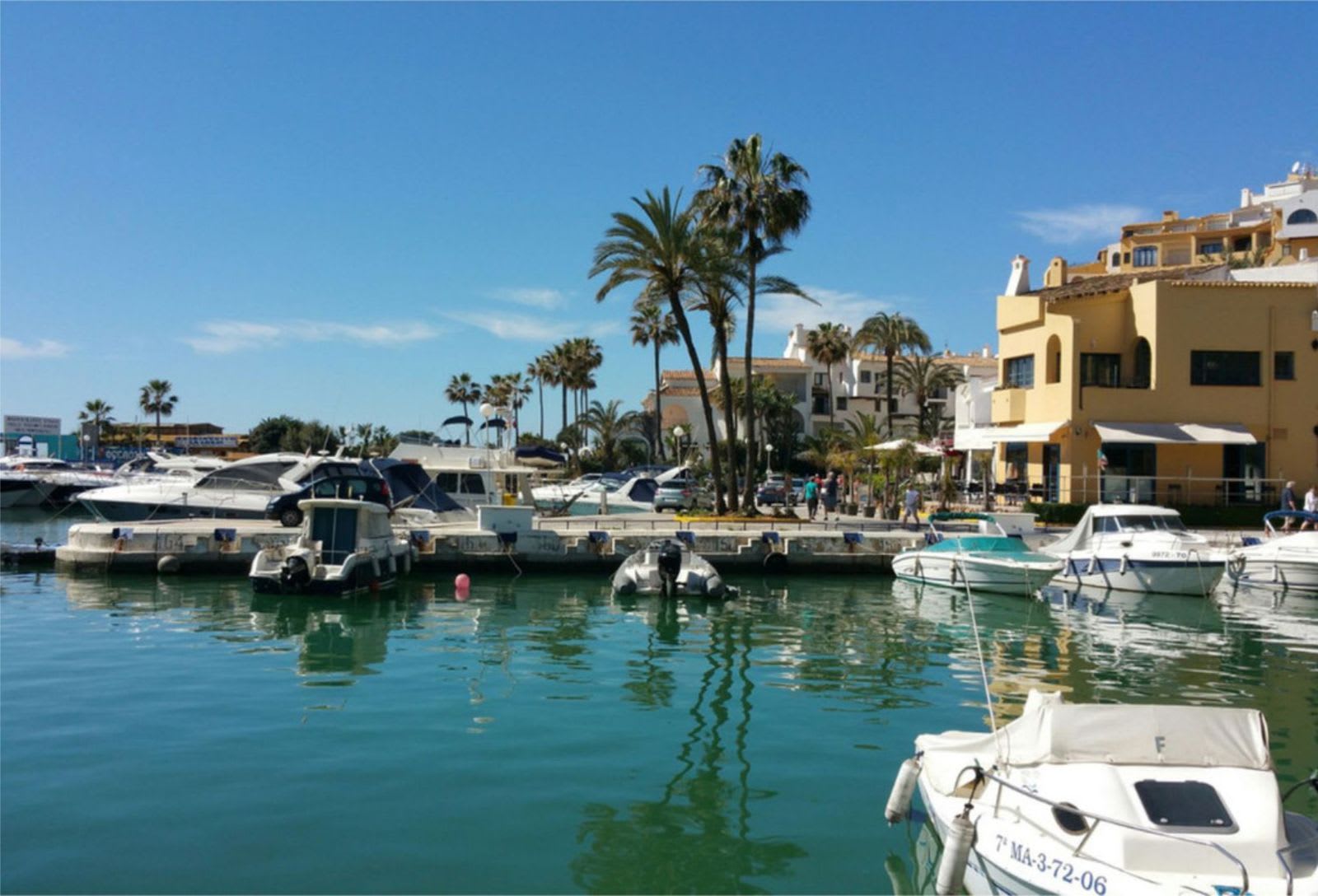 Leilighet midt i bygget til salgs i Puerto de Cabopino, Bilde 3