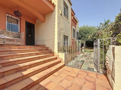 Frittliggende villa til salgs i Torre del Mar, Bilde 2