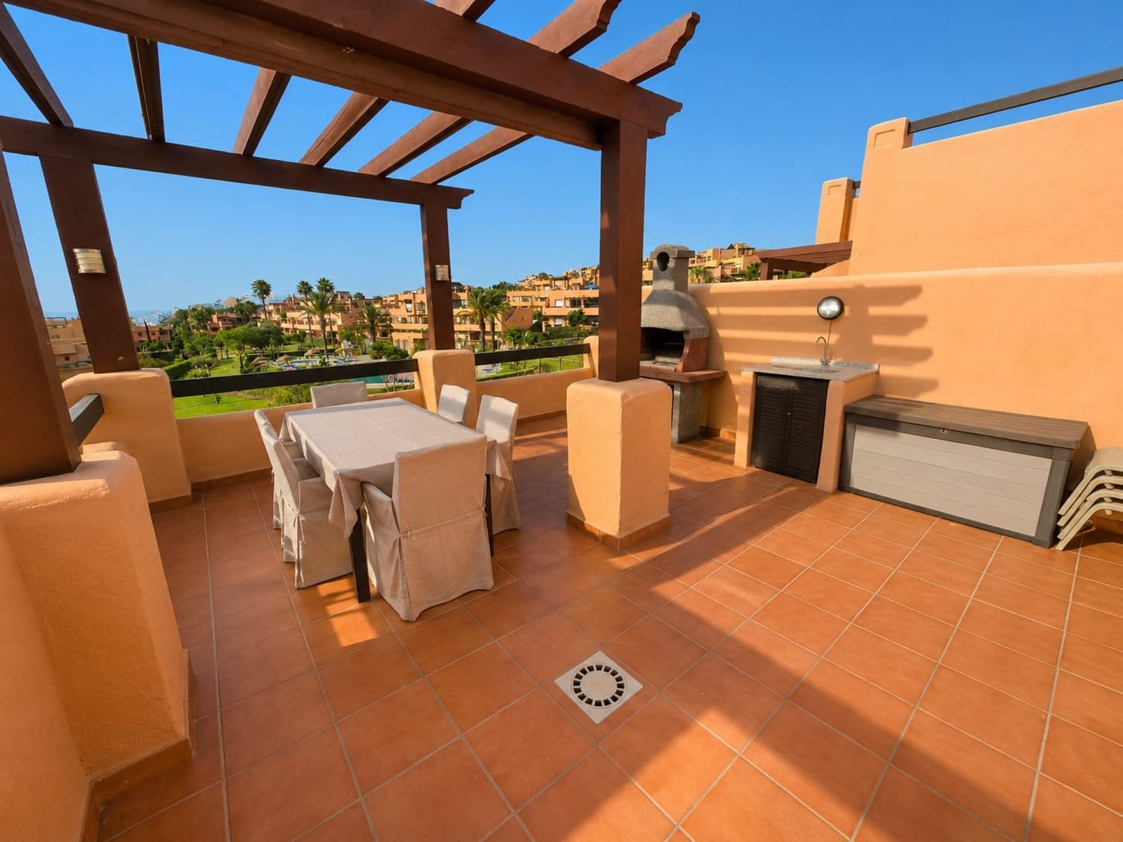 Toppleilighet med 2 soverom til salgs i Casares Playa, Bilde 2