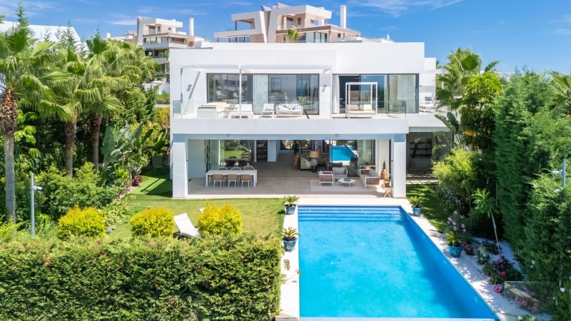 Frittliggende villa til salgs i Cabopino
