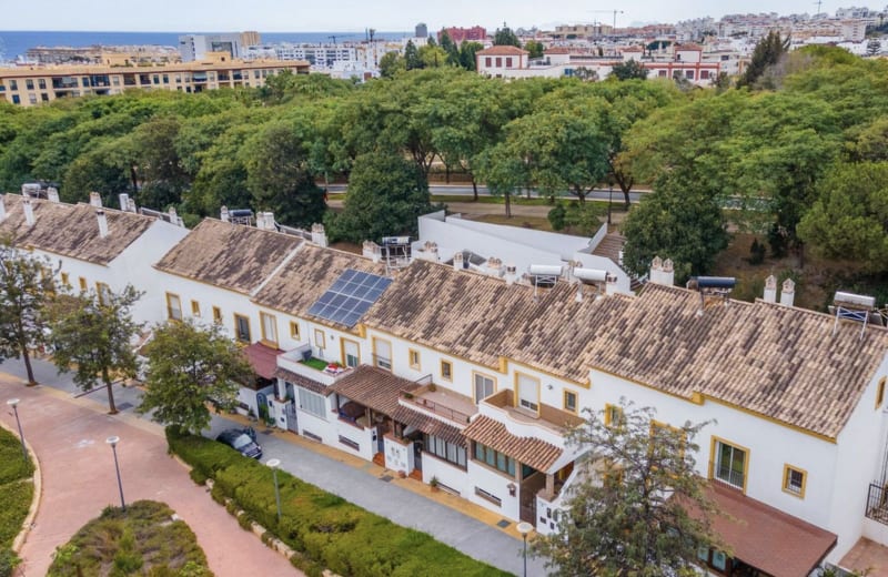 Villa til salgs i Estepona