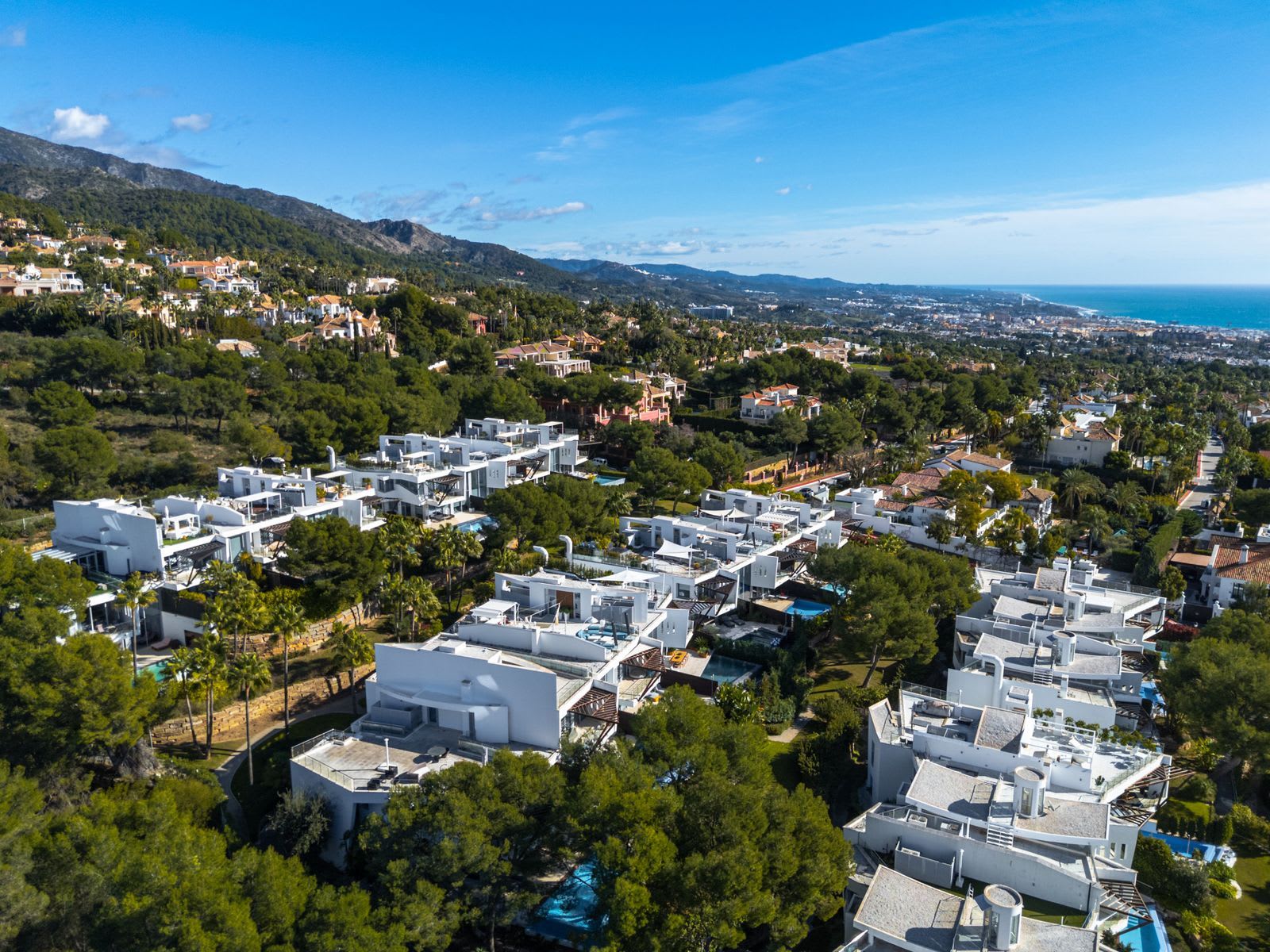 Villa til salgs i Sierra Blanca, Marbella, Bilde 2