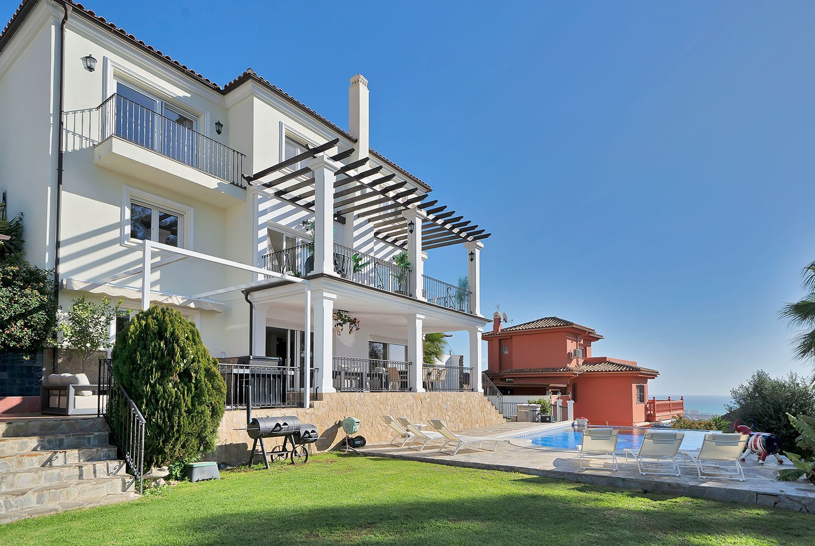 Villa til salgs i Benalmadena, Bilde 2