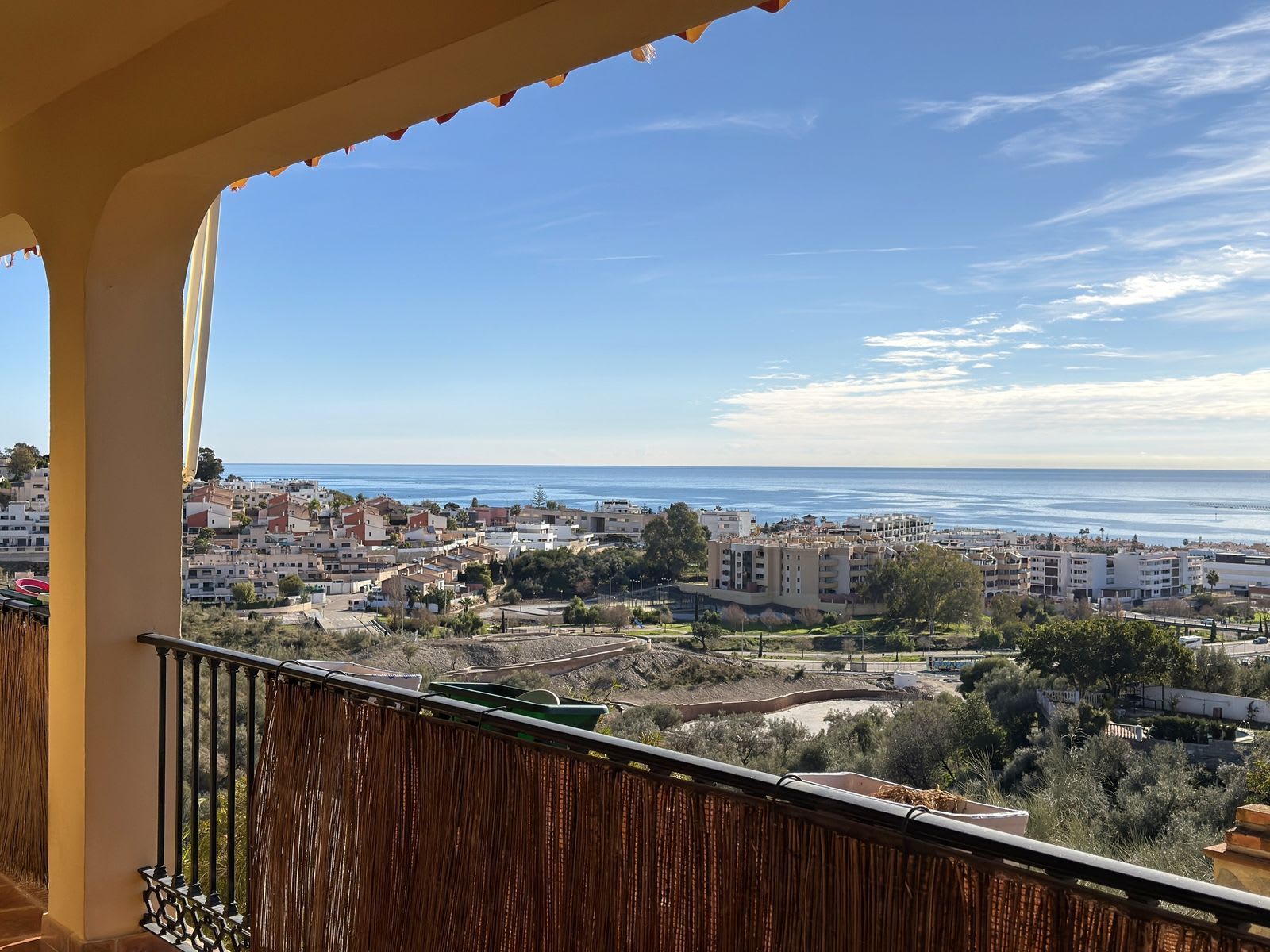 Frittliggende villa til salgs i Rincón de la Victoria, Bilde 2