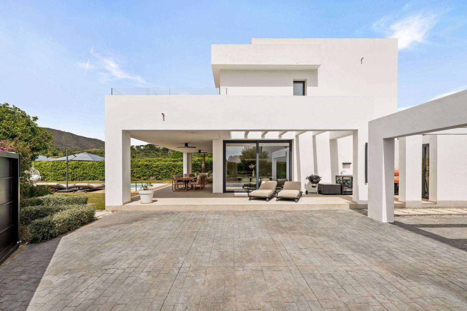 Frittliggende villa til salgs i La Cala Golf, Bilde 2