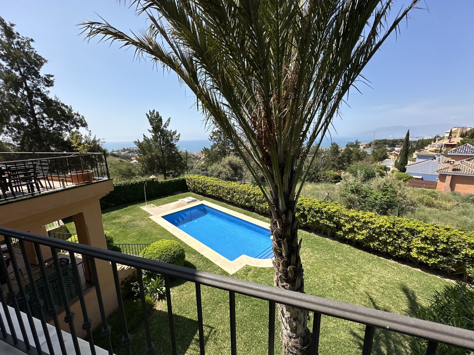 Frittliggende villa til salgs i Málaga Este, Bilde 2