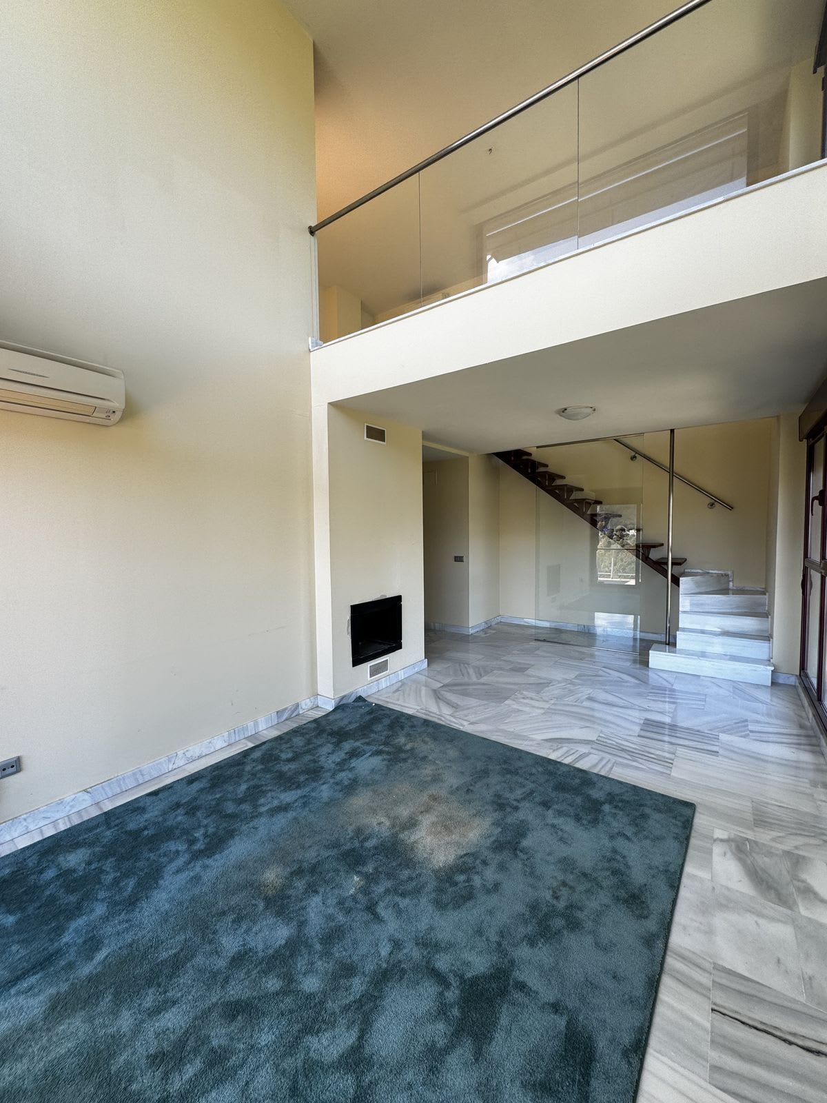 Duplex-penthouse til salgs i Benahavís, Bilde 3