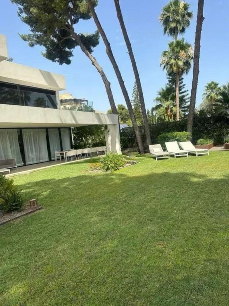 Villa til salgs i Marbella