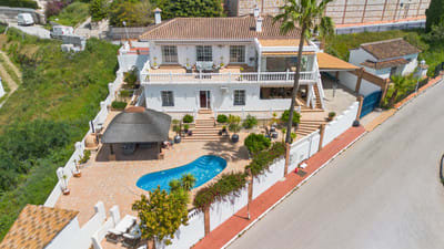 Villa til salgs i Mijas