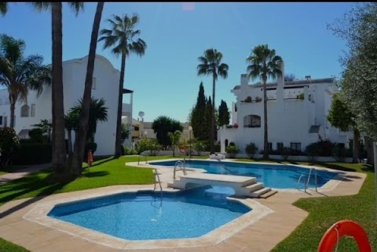 Leilighet til salgs i Paraíso Medio, Estepona, Bilde 2