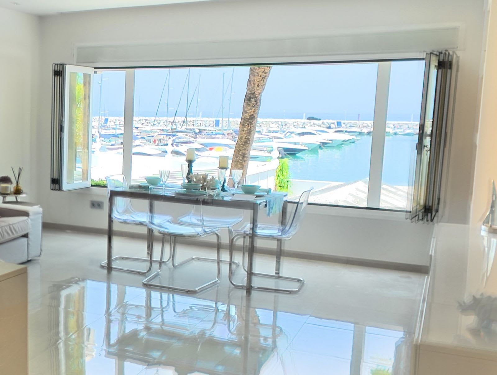 Leilighet midt i bygget til salgs i Puerto Banús, Bilde 2