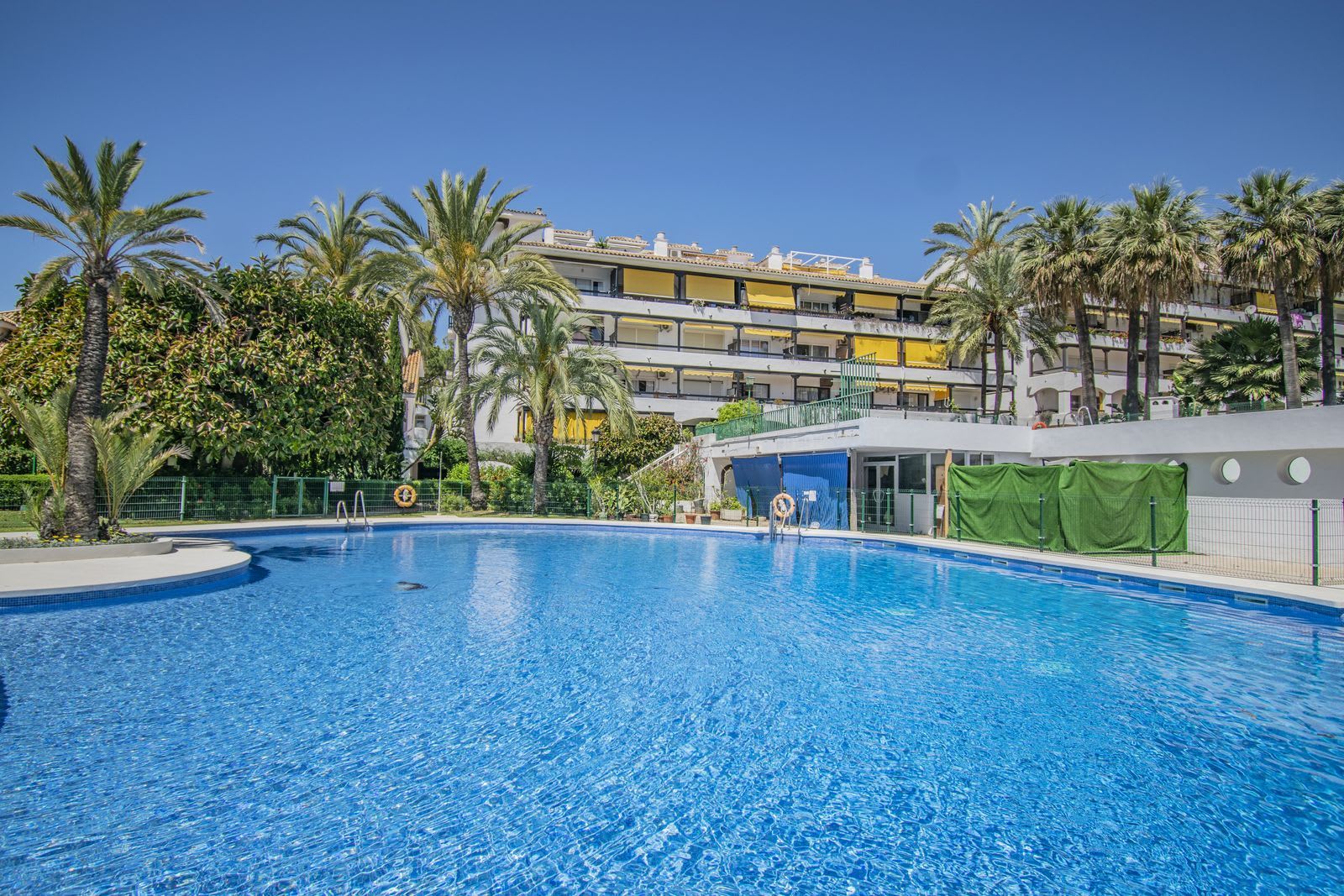 Penthouse til salgs i The Golden Mile, Bilde 2
