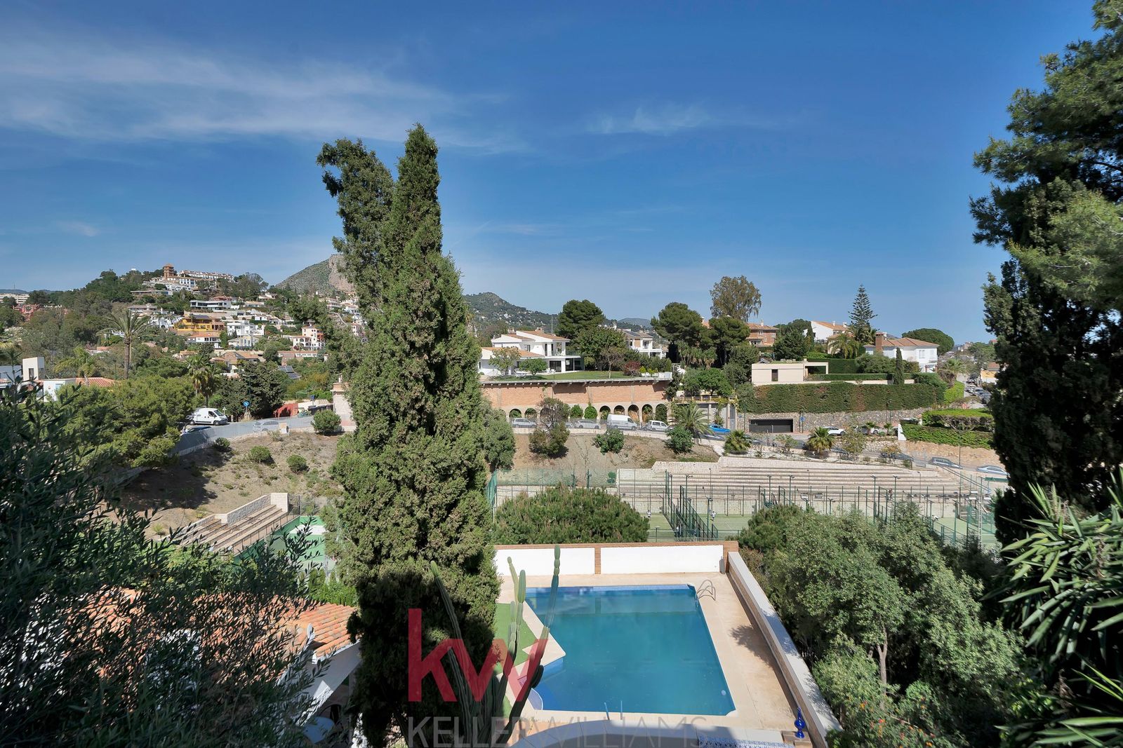 Frittliggende villa til salgs i Málaga, Cerrado de Calderón - Hacienda Paredes, Bilde 2