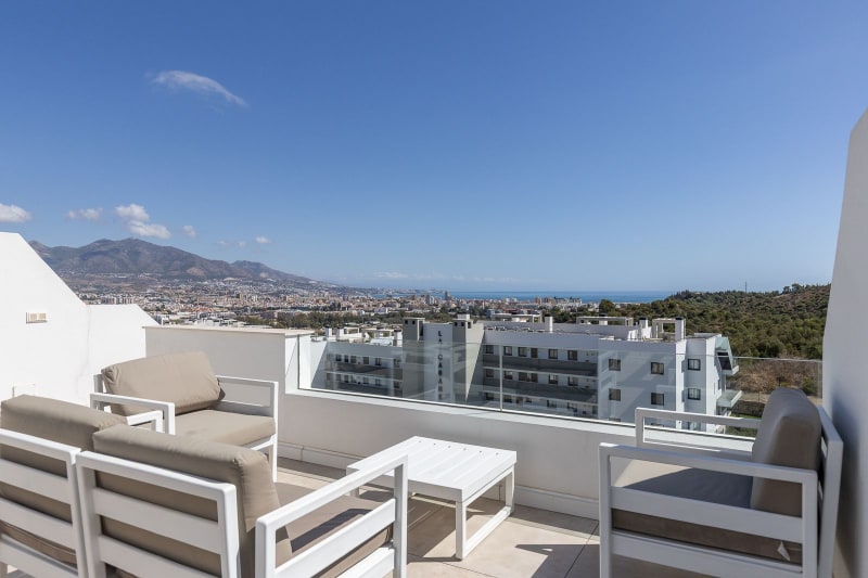 Toppleilighet med 3 soverom til salgs i Mijas