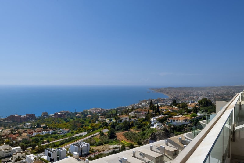 Toppleilighet med 3 soverom til salgs i Benalmadena