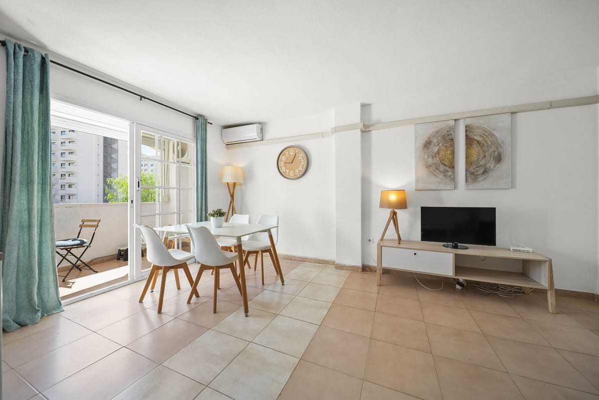 Leilighet midt i bygget til salgs i Torremolinos, Bilde 3