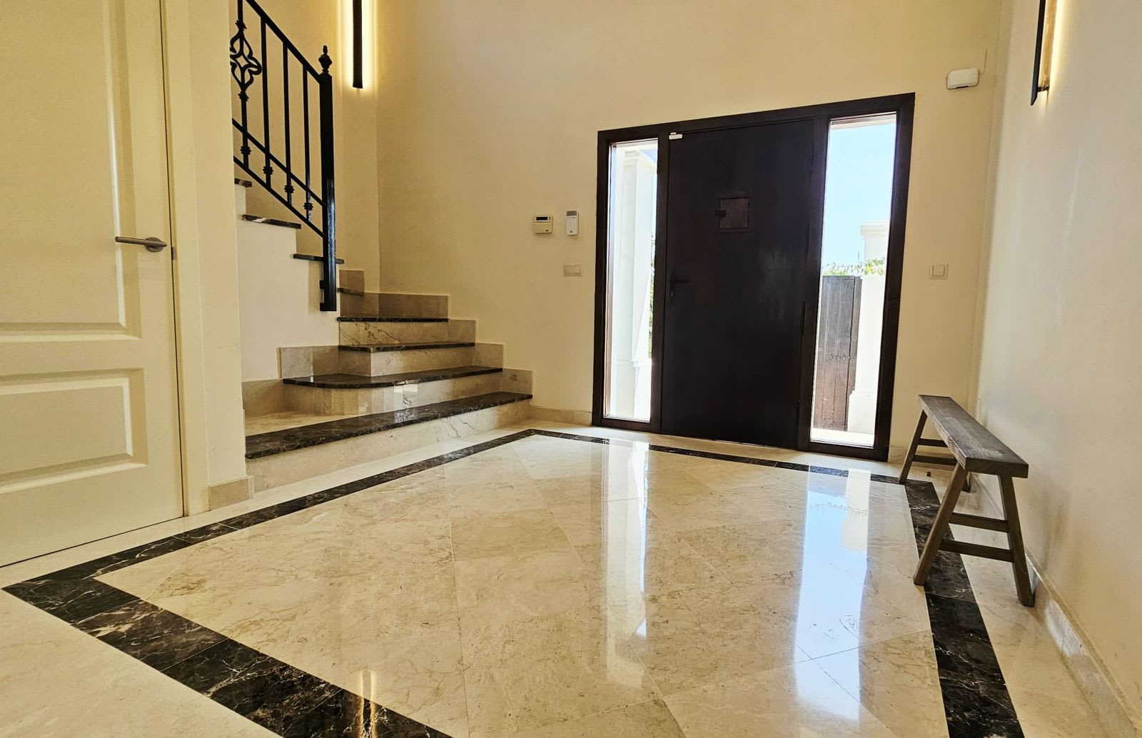 Villa til salgs i Estepona, Bilde 3