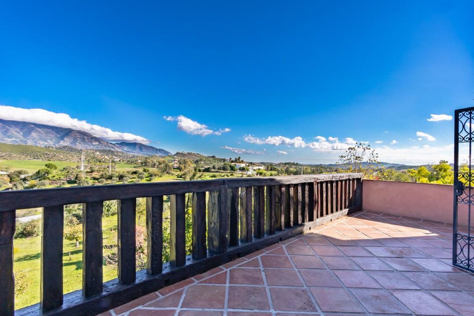 Villa til salgs i Mijas, Bilde 2