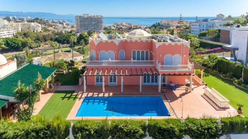 Villa til salgs i Torrequebrada, Benalmadena