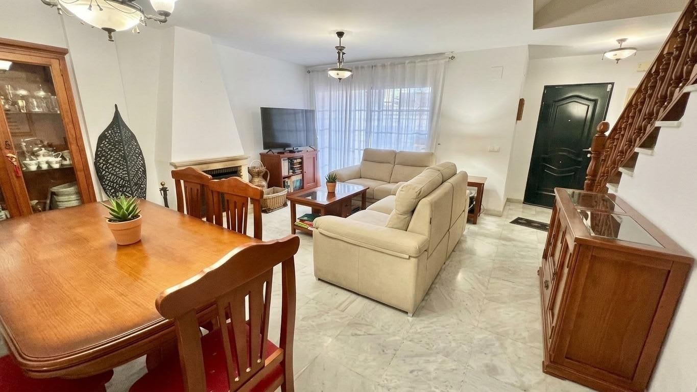 3-bedroom townhouse for sale in Montemar, Photo 3