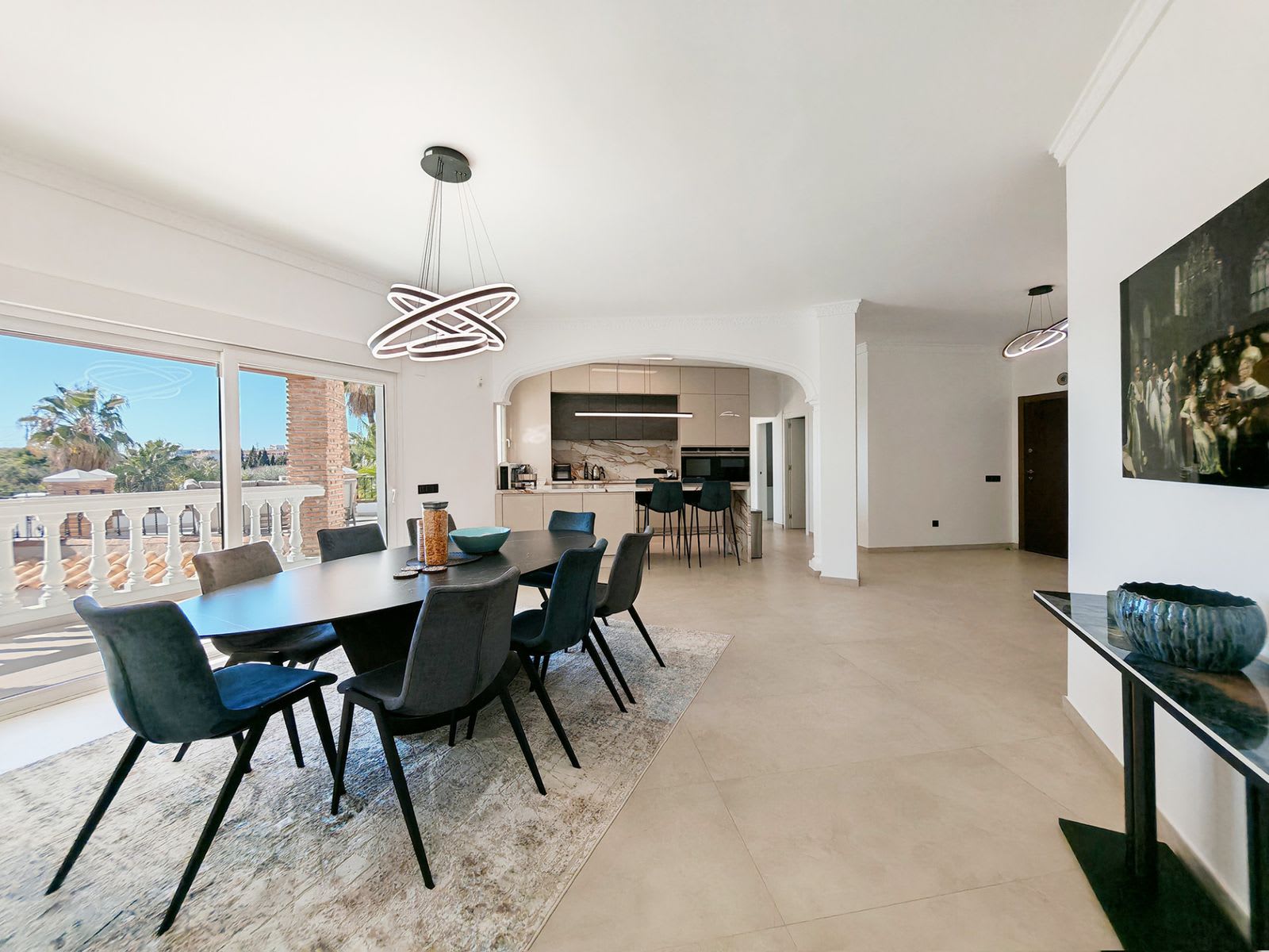 Frittliggende villa til salgs i Benalmadena, Bilde 3