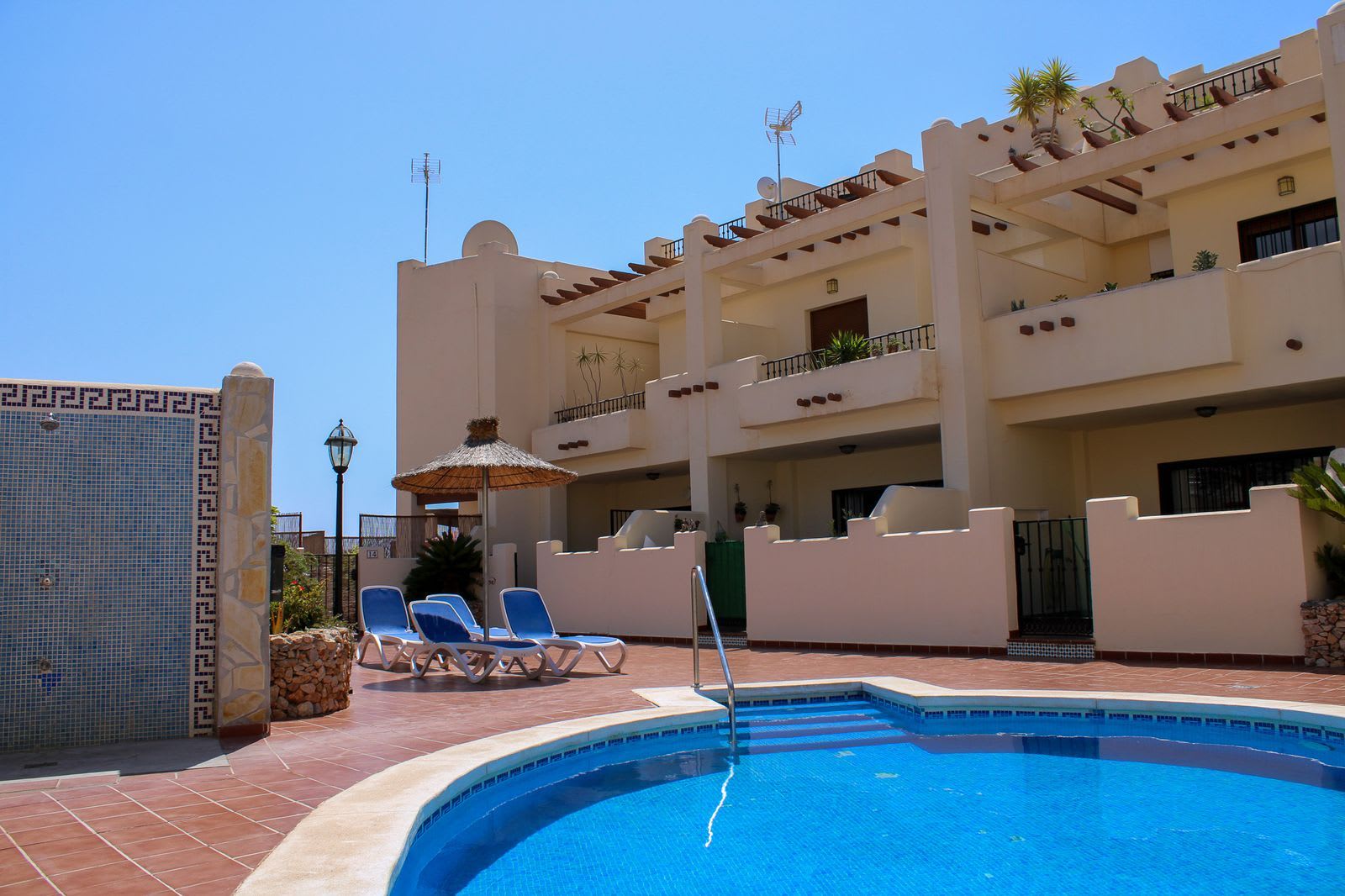 Rekkehus til salgs i Chimenea, Nerja, Bilde 2