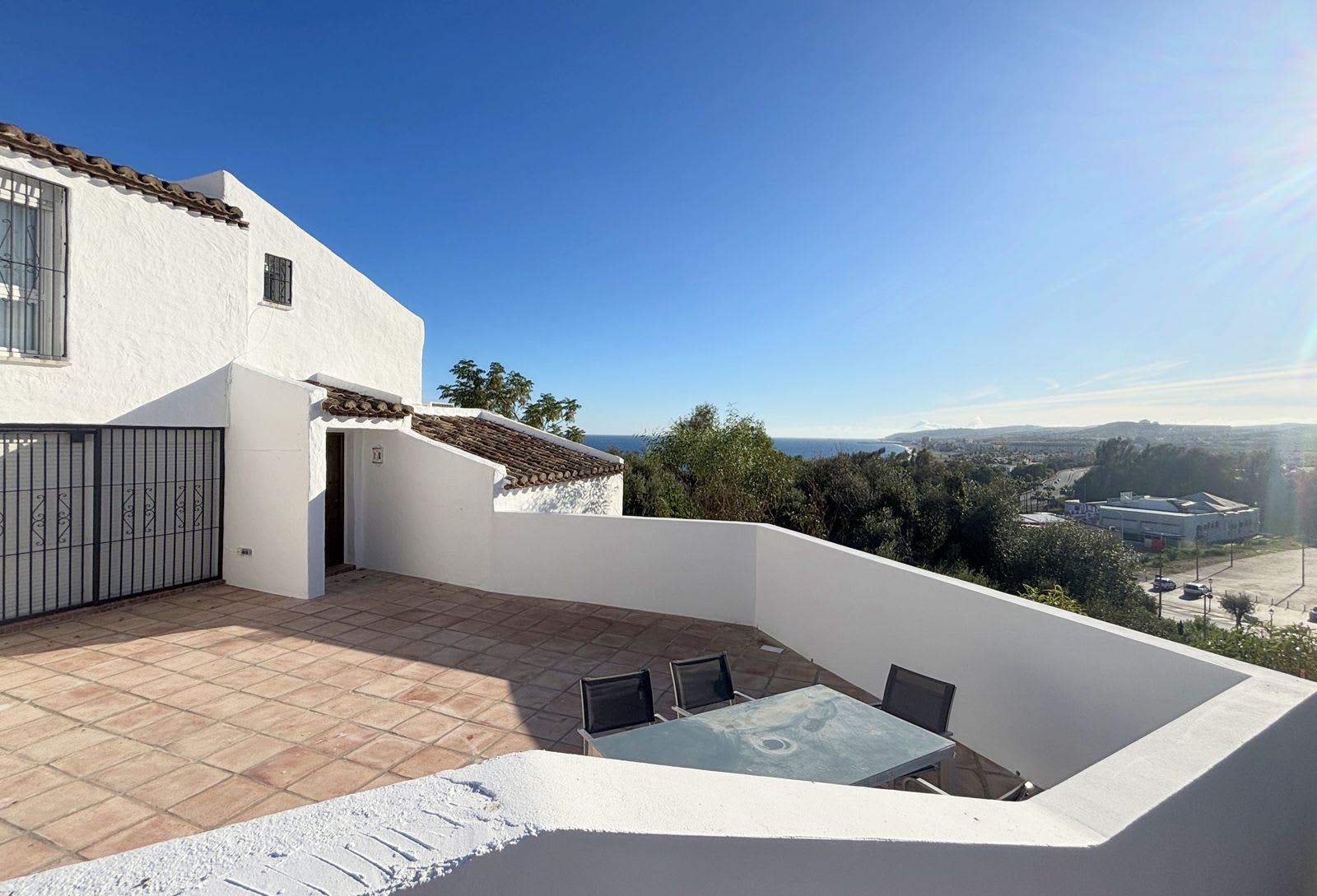 Tomannsbolig til salgs i Casares Playa, Bilde 2