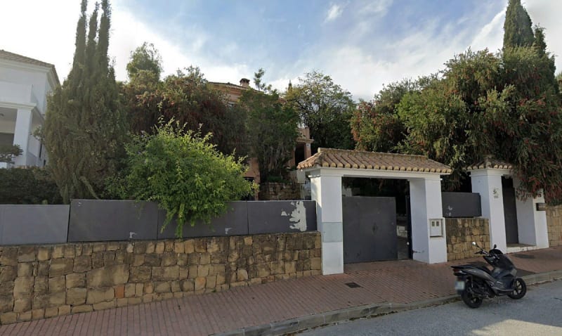Villa til salgs i Los Naranjos, Marbella