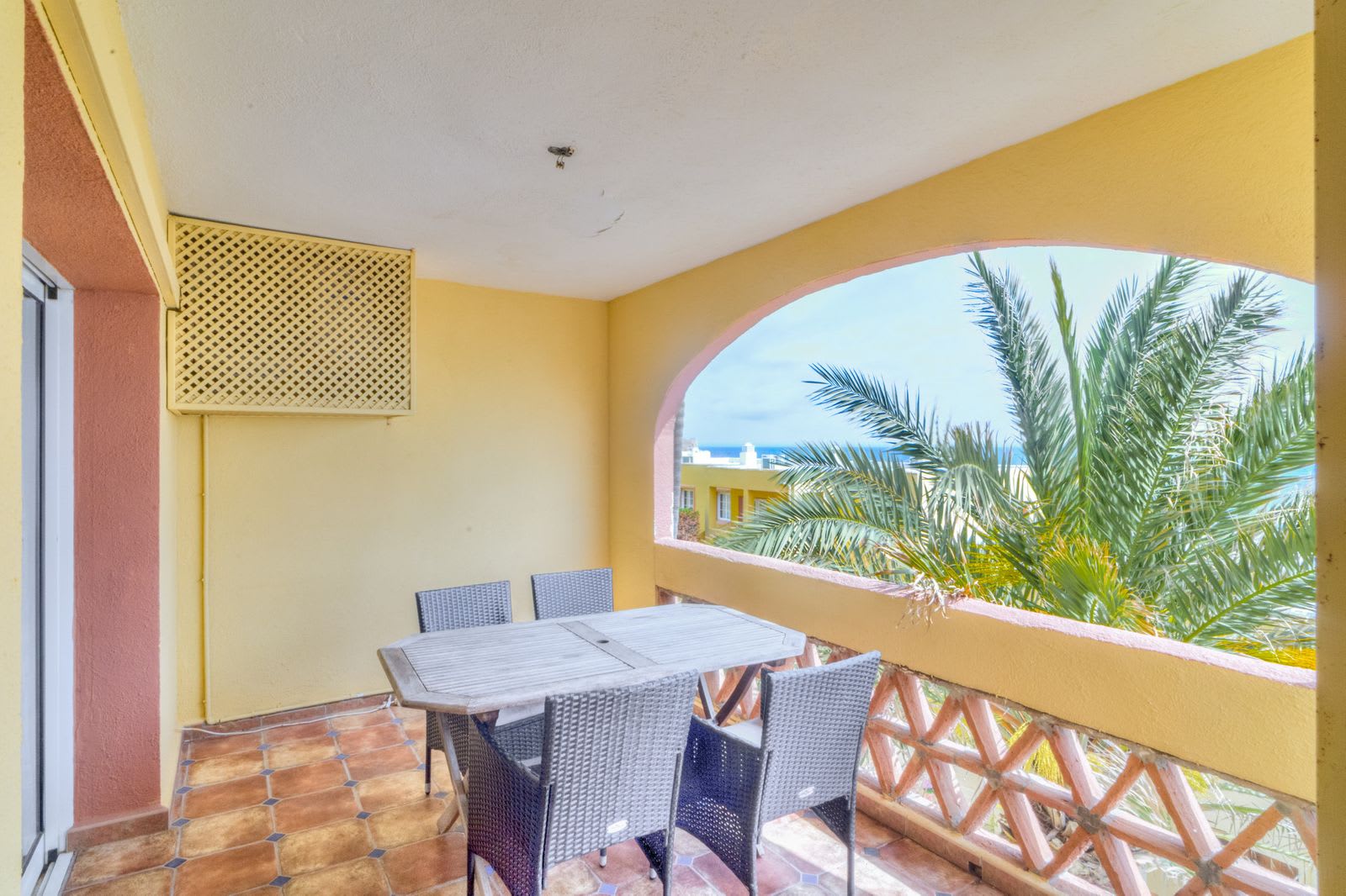 Leilighet midt i bygget til salgs i Mijas Costa, Bilde 2