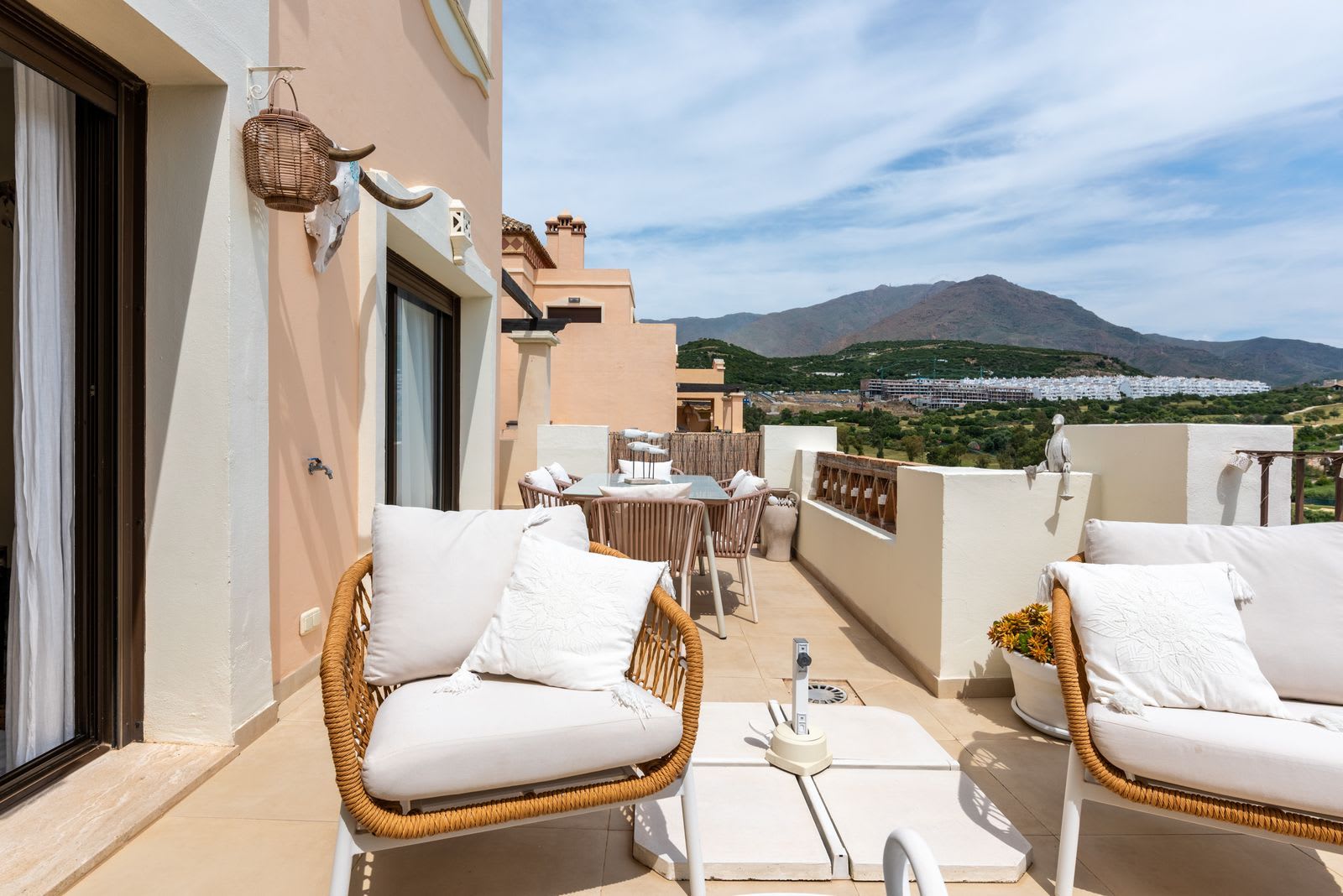 Toppleilighet til salgs i Estepona, Bilde 2