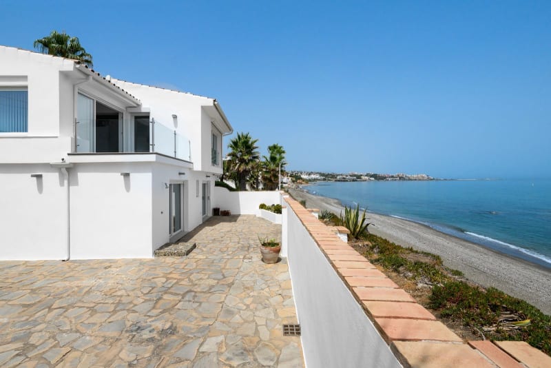 Villa til salgs i Estepona