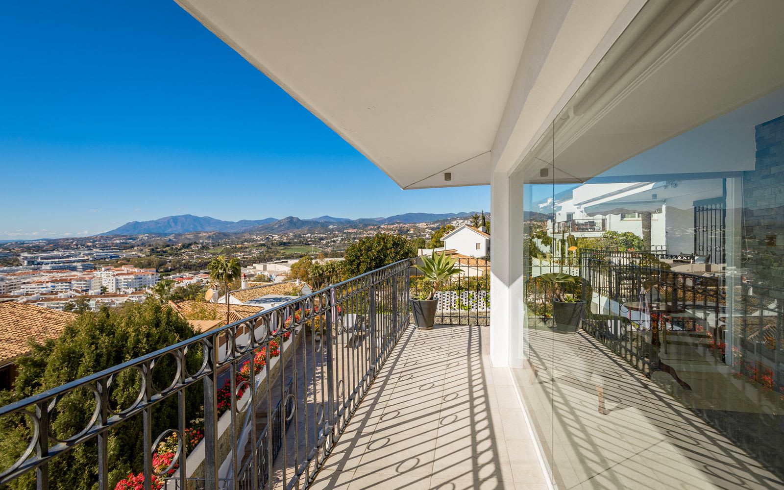 Villa til salgs i Nueva Andalucía, Bilde 3