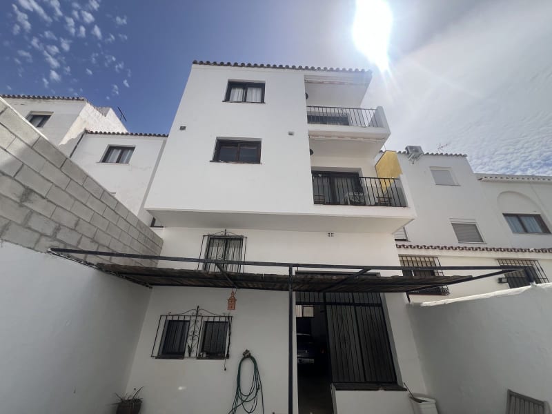 Villa til salgs i Estepona