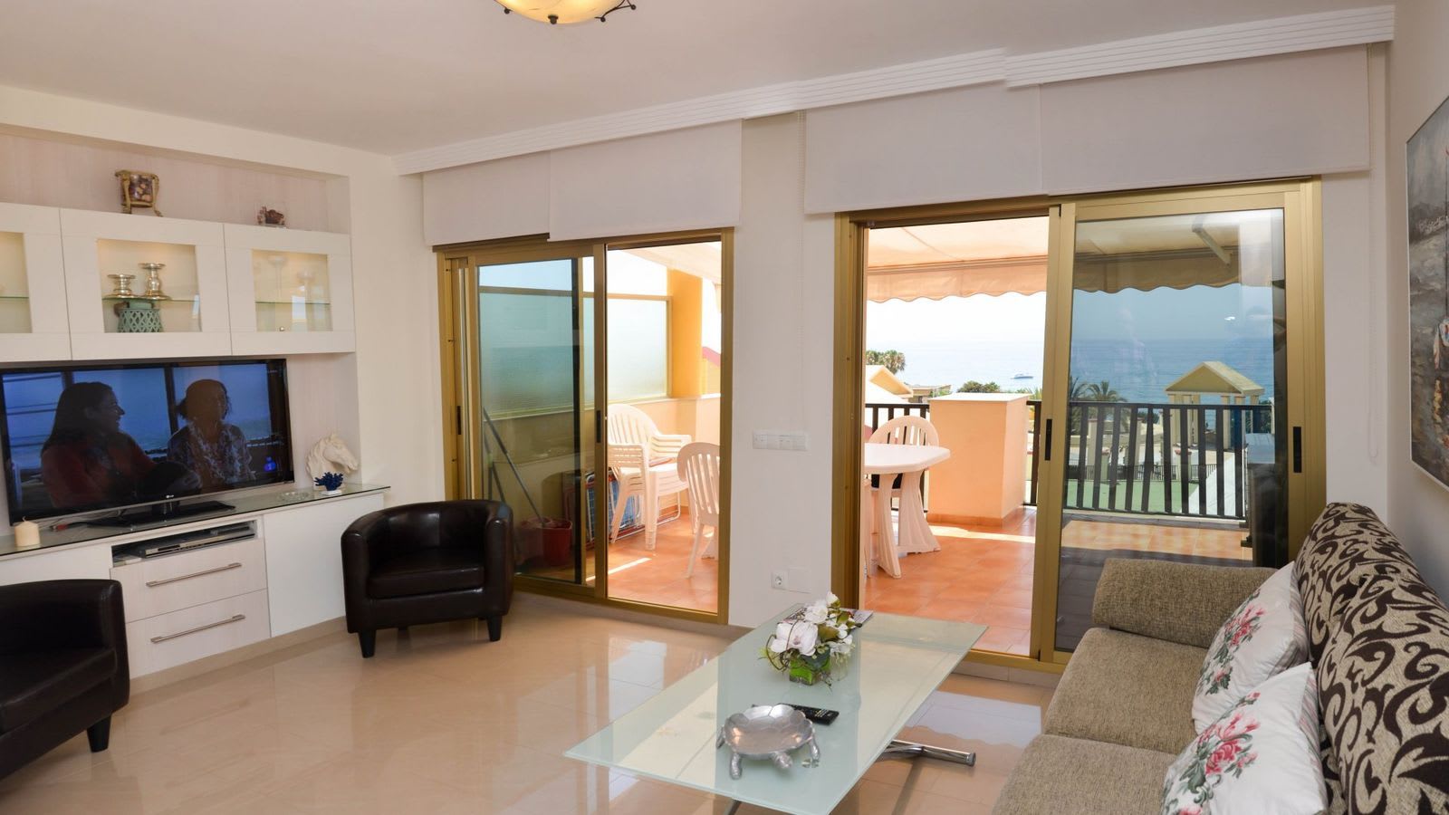 Leilighet midt i bygget til salgs i Elviria, Bilde 2