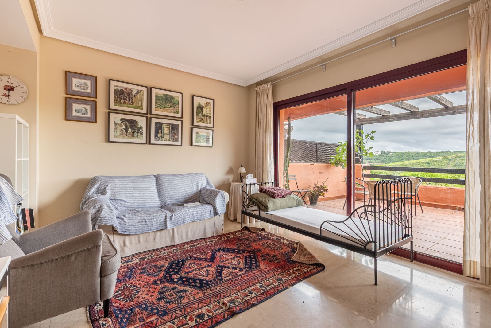 Leilighet midt i bygget til salgs i Casares, Bilde 3