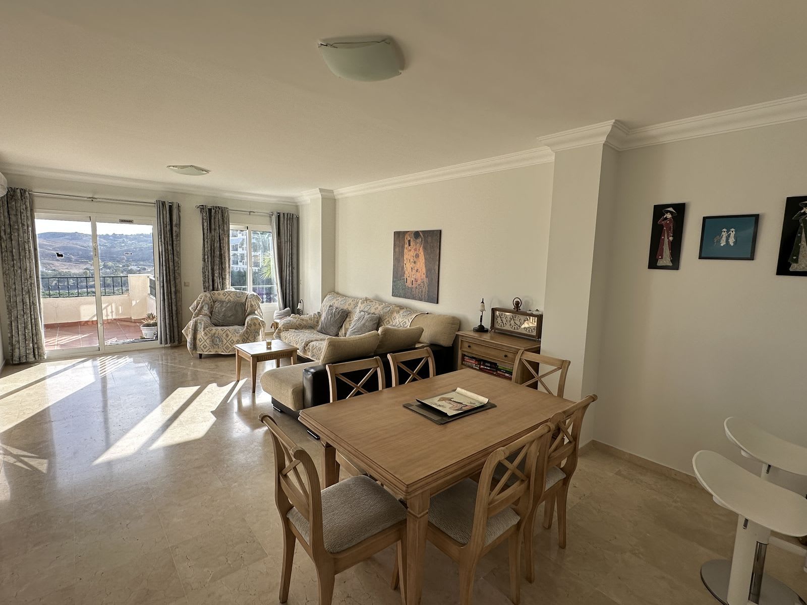 Leilighet midt i bygget til salgs i La Cala Hills, Bilde 3