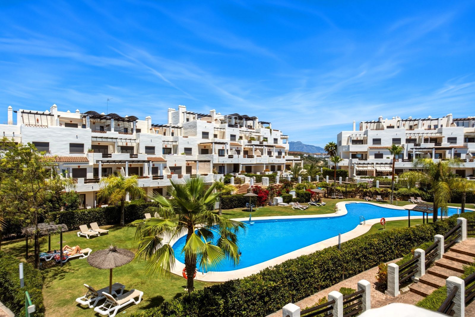 Rekkehus med 3 soverom til salgs i Estepona, Bilde 3