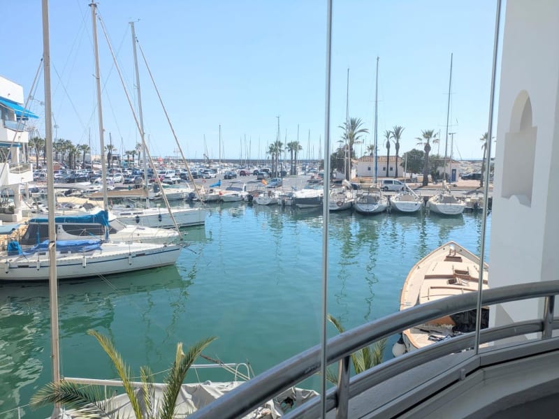 Leilighet midt i bygget til salgs i Benalmadena, 1ª línea de playa