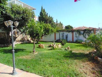Frittliggende villa til salgs i Benalmadena, Bilde 3