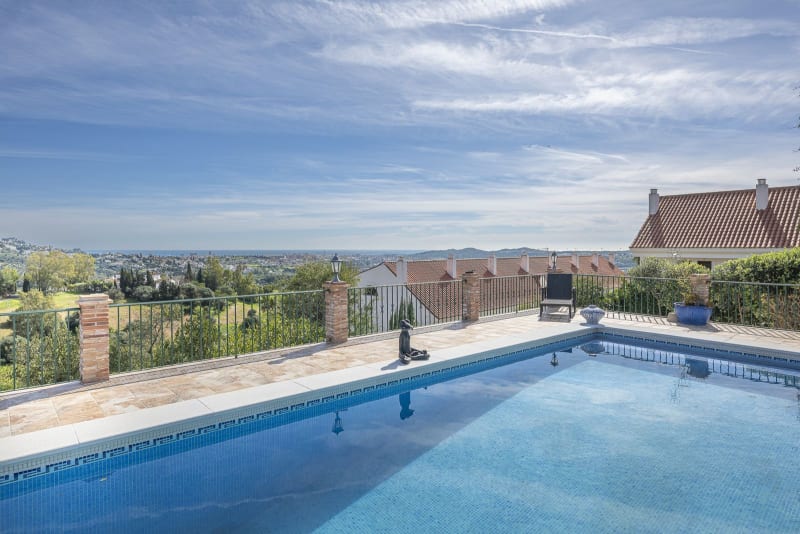 Frittliggende villa til salgs i Mijas Golf