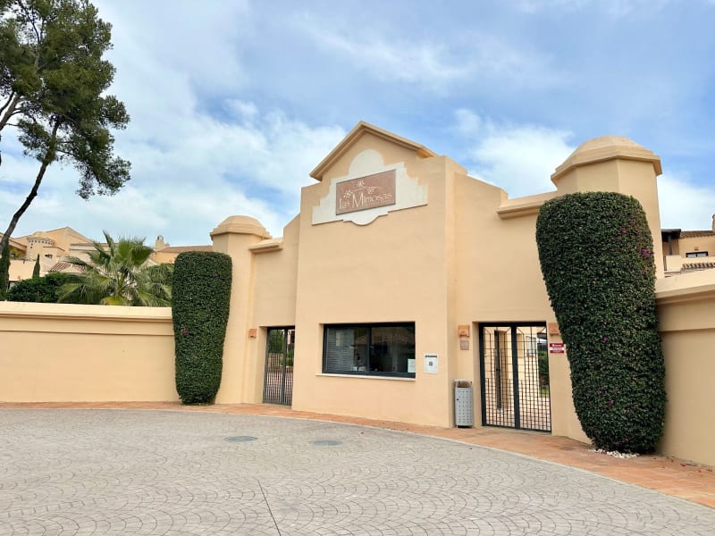 Leilighet midt i bygget til salgs i Puerto Banús