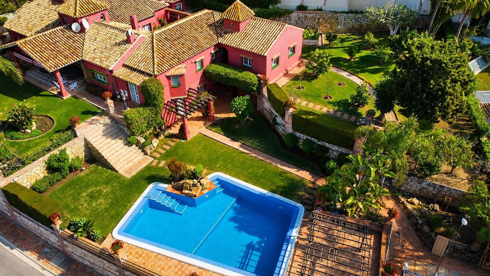 Frittliggende villa til salgs i Torrequebrada, Benalmádena, Bilde 3