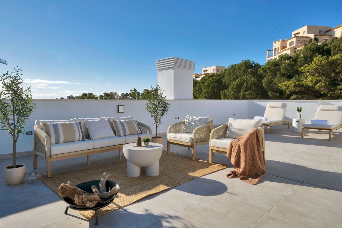 Toppleilighet til salgs i Estepona, Bilde 2