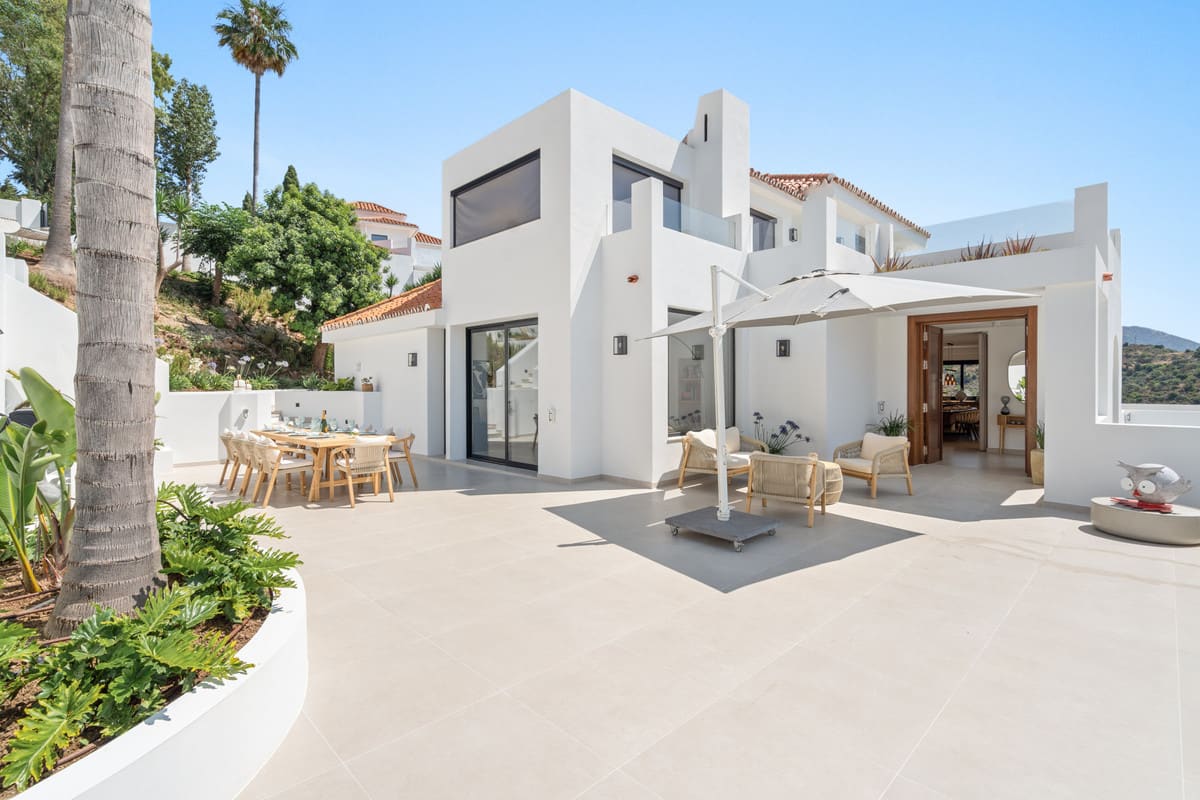 Frittliggende villa til salgs i Nueva Andalucía, Bilde 3