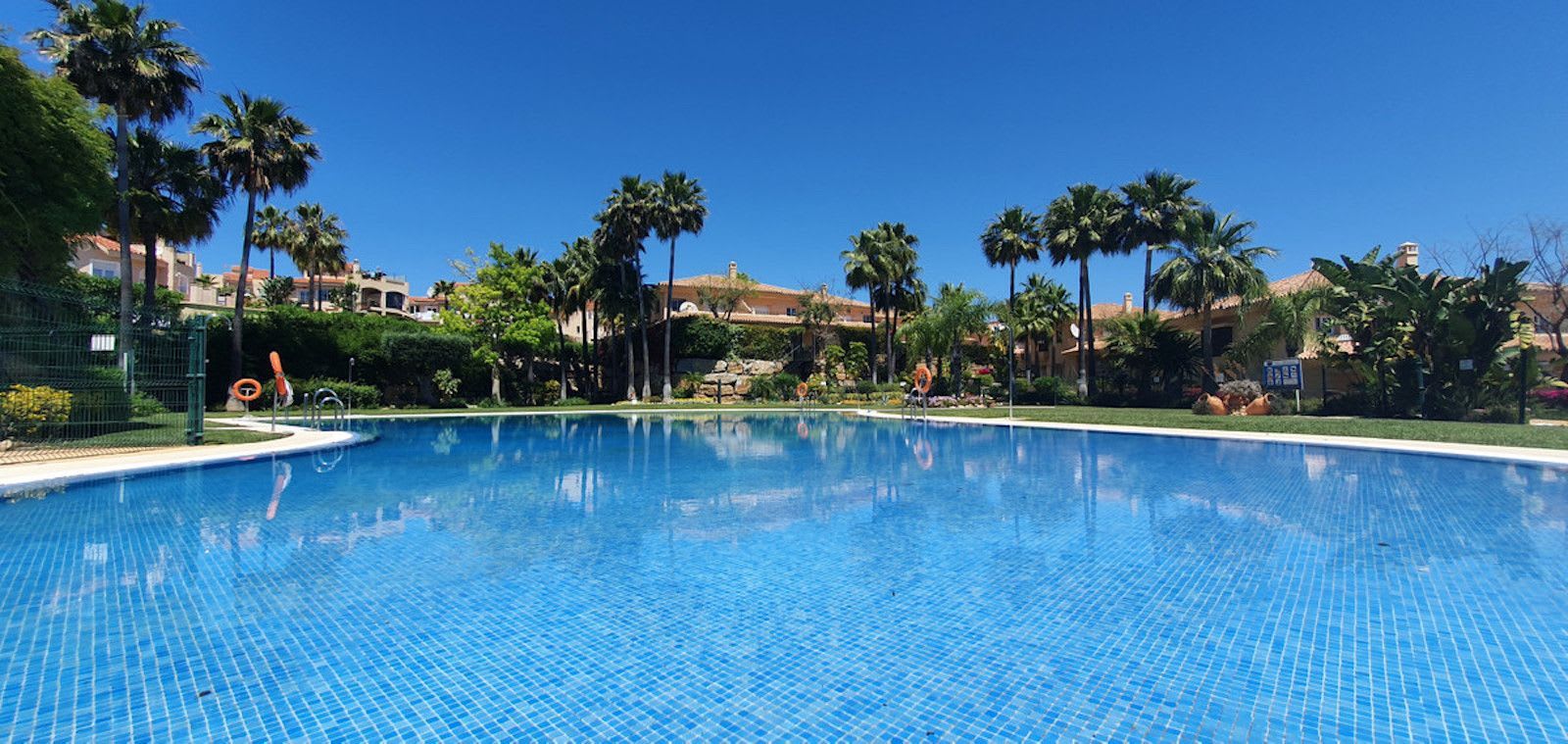 Tomannsbolig til salgs i Riviera del Sol, Bilde 3