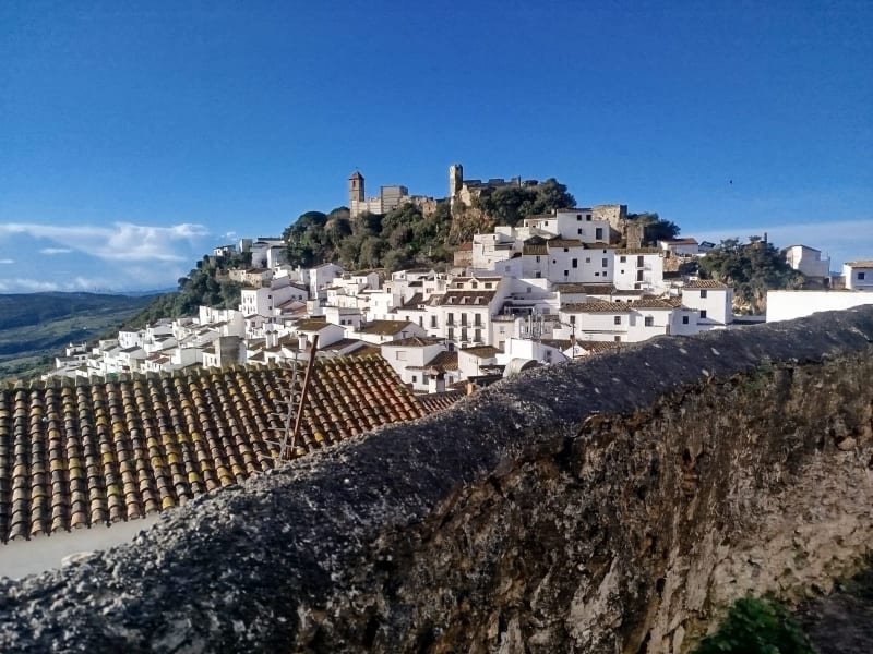 Frittliggende villa til salgs i Casares