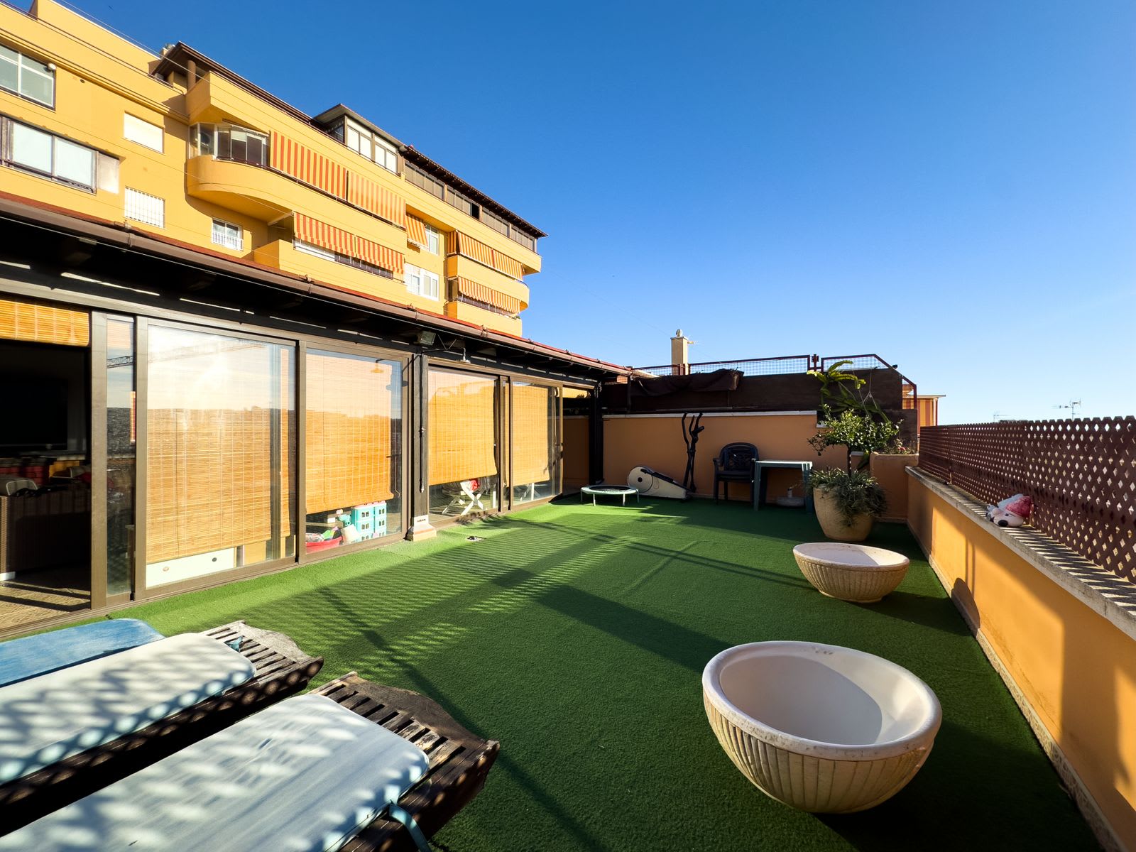 Toppleilighet til salgs i Estepona, Bilde 3